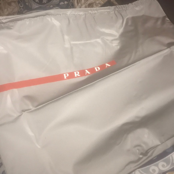 Prada shoes! Comes with box as well - Picture 5 of 7